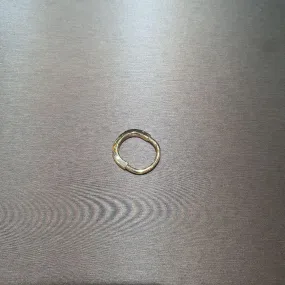 22k / 916 Gold Solid U lock Ring