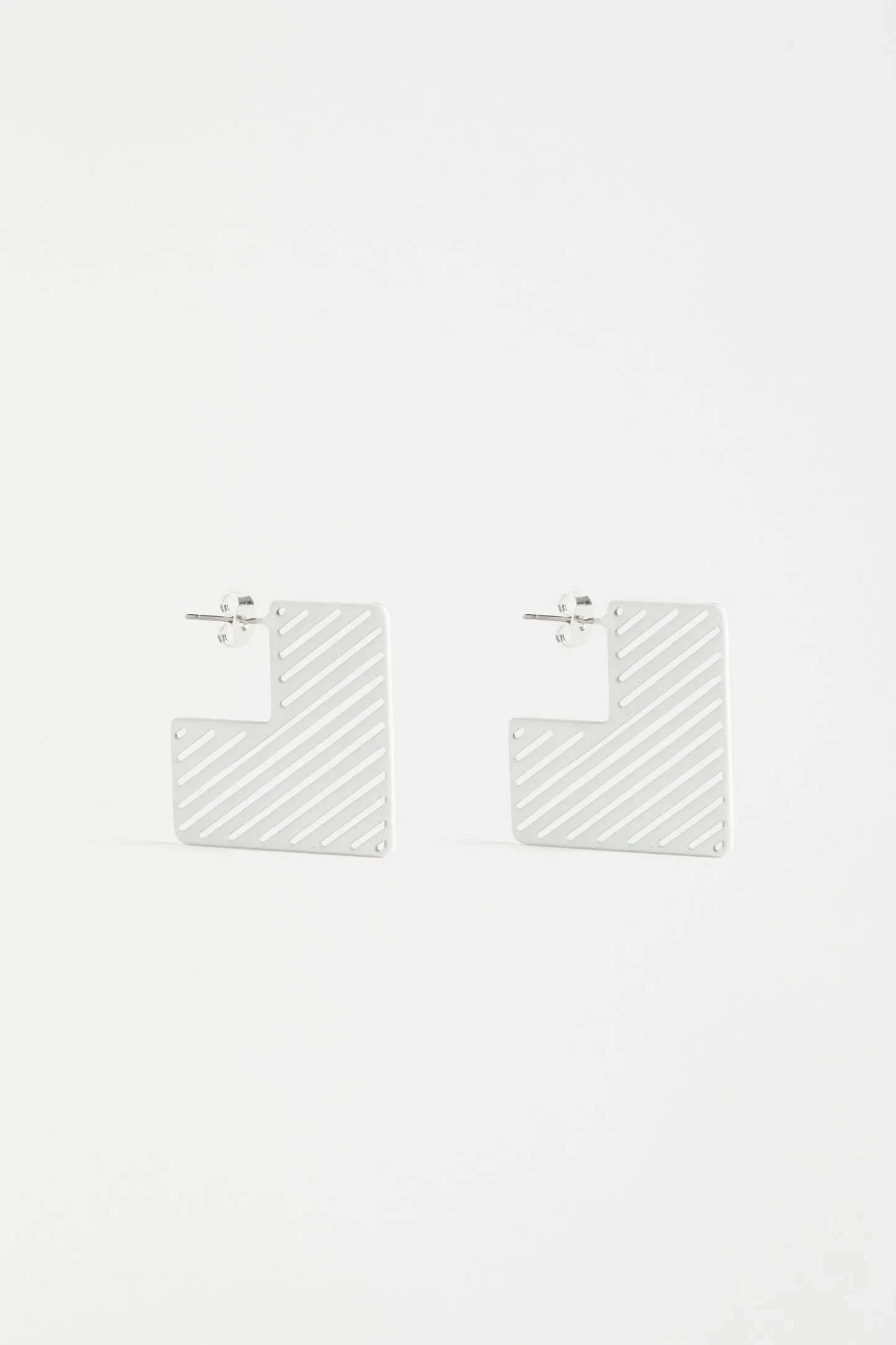 Elk The Label - Skaret Hoop Earring - White