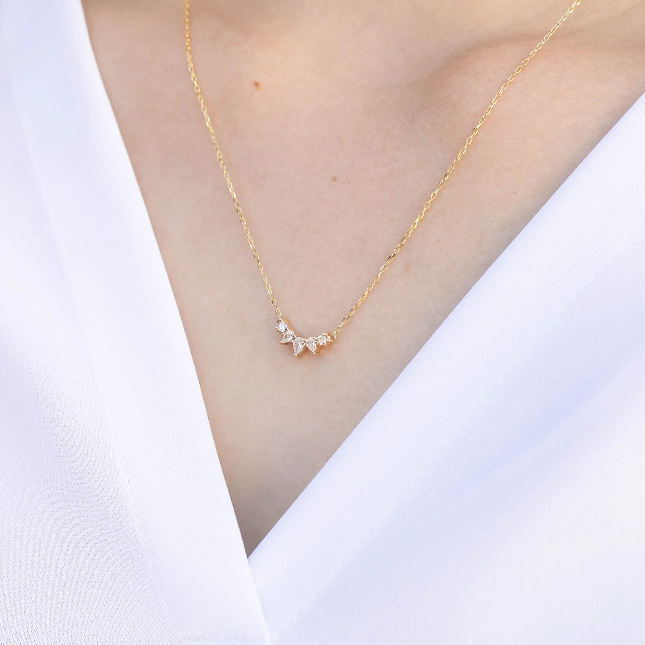 Gloria Curved Diamond Necklace 5 Stones