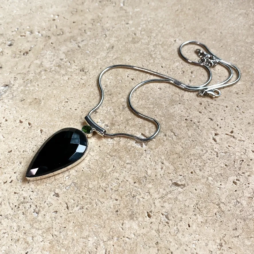 Onyx Teardrop Necklace - Amrita